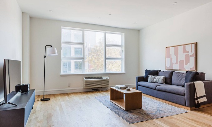 Williamsburg Apartamento | Blueground | Williamsburg, gym & AC, nr park