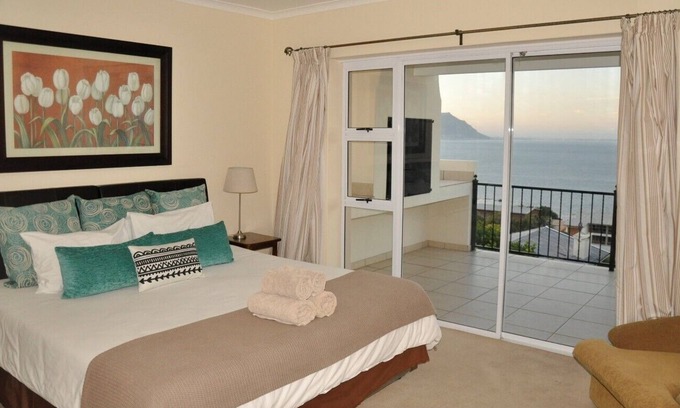 Simon's Town Villa | Villa Blueline - Vistas a la playa y la montaña