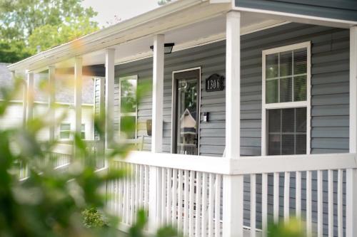 Wilmington Casa | Bluewater Downtown Cottage