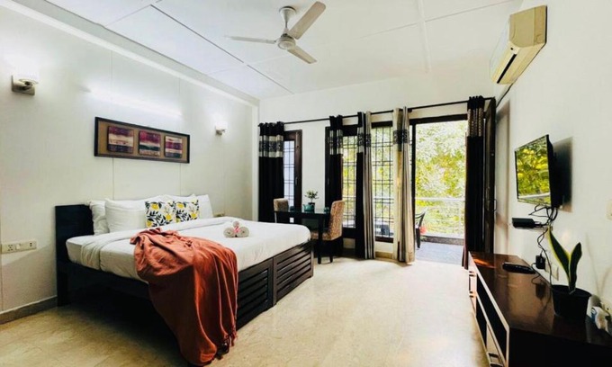 Sushant Lok Apartamento | BluO Modern Studio DLF Galleria Market