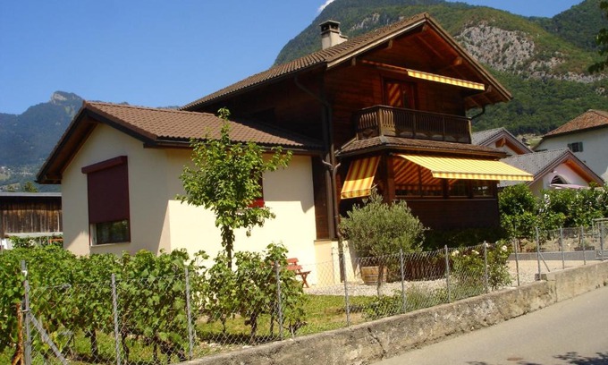 Aigle Cama Y Desayuno | BnB Le Relais du Château