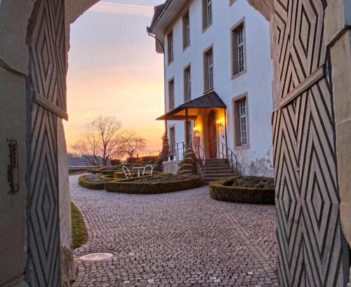 Sumiswald Cama Y Desayuno | BnB SchlafSchloss