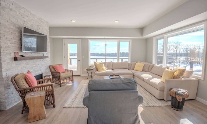 Traverse City Condominio | Boardman Ridge Penthouse Close to Town