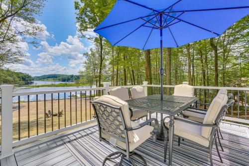 Lake Ariel Casa | Boat, Fish and Unwind Waterfront Gem in Pocono Mtns