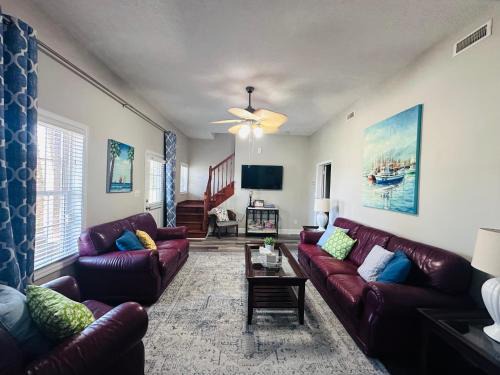 Cedar Point Casa | Boat & pet friendly-3 bedroom