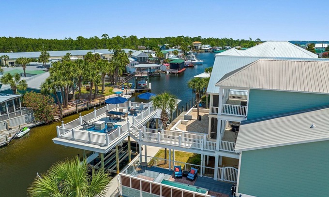 Upper Grand Lagoon Casa | ⛵🐾Boat slip -Swim/Spa -Dog Friendly~ truly a one-of-a-kind vacation!🐾⛵
