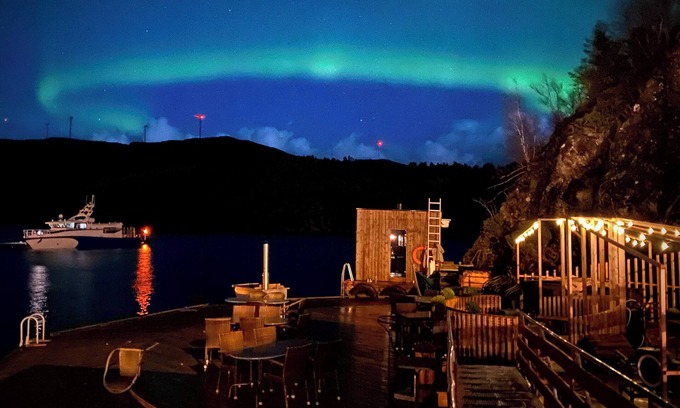 Afjord Apartamento | Boathouse apartment with sea view, Floating sauna, floating garden and bbq (nr2)