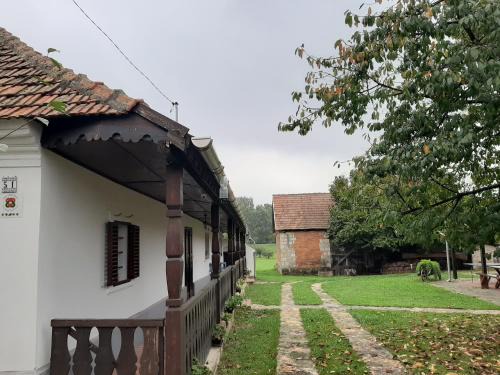 Sarazsadany Casa | Bodrogparti Vendégház Sárazsadány