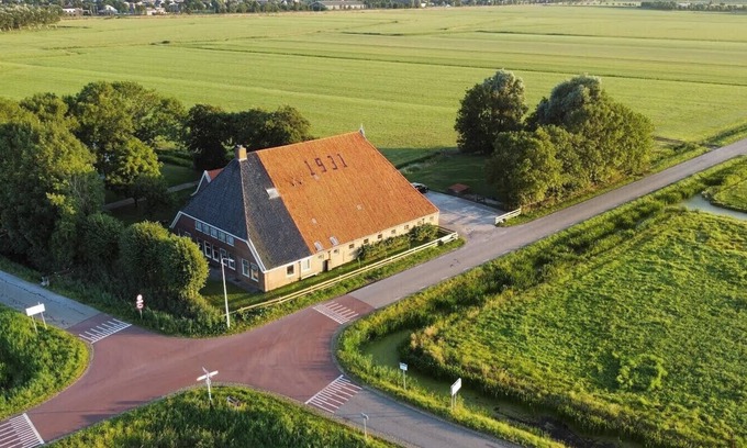 Loenga Casa | Boerderijhuisje 22 - landelijk logeren in de buurt van Sneek - Friesland