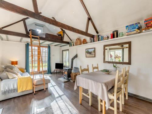 Frant Casa | Bohemia Cottage