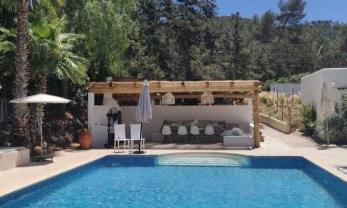 Sant Jordi de Ses Salines Casa | Bohemian chic villa in Ibiza
