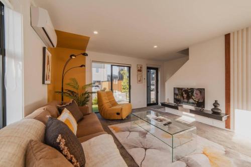 Upper Riccarton Casa | Bohemian Bliss in Mohua Lane - Your 4BR Haven