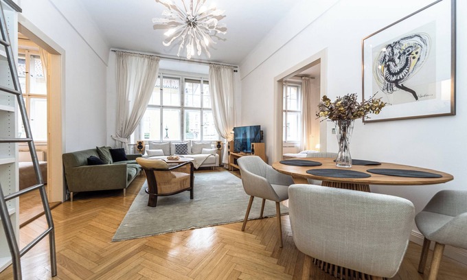 Josefov Apartamento | Bohemian charm apartment by Paris Avenue 1
