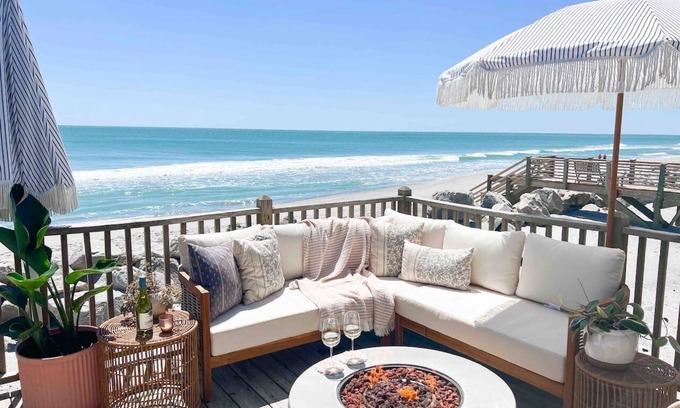 North Carolina Coast Casa | Bohemian Oceanfront family getaway in CB!