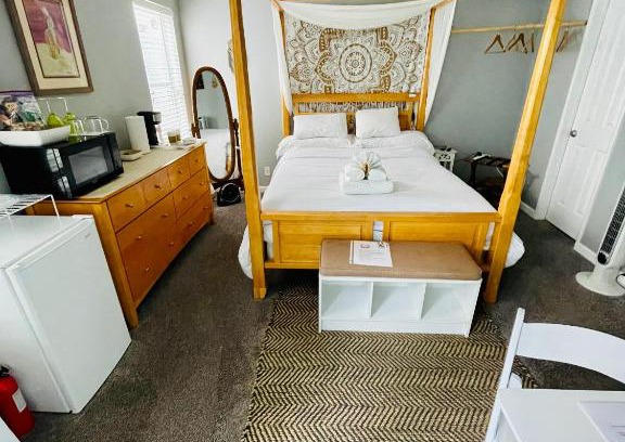 Pacific Beach Cama Y Desayuno | Boho Chic Beach Suite