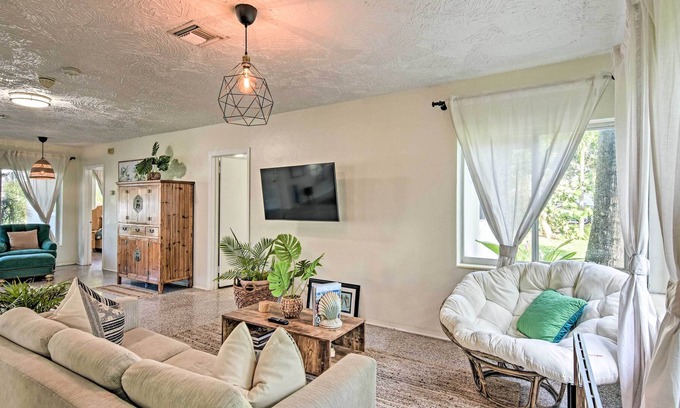 Deerfield Beach Cabaña | Boho Chic Home w/ Outdoor Oasis - Near Beach!