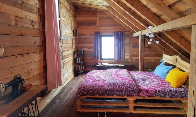 Beocin Cabina | Boho eco cabin in the woods on Fruška gora