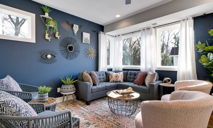 Historic Waverly Casa | Boho Jungle Retreat: Walk to Coffee & Comedy!