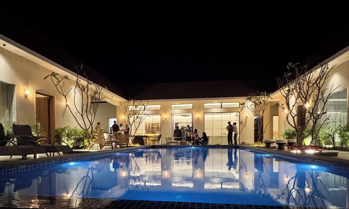 Jaipur Villa | BOHO VILLA JAIPUR 4bedroom super luxury pool villa with bohemian charm