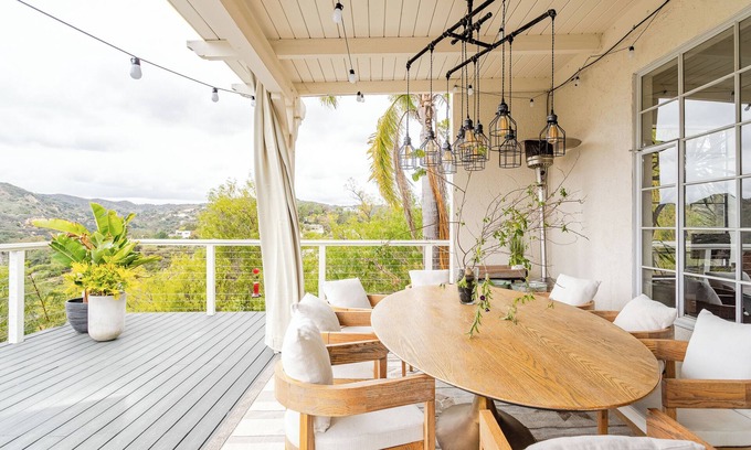 Sylvia Park Casa | Bohome Topanga : Designer Sunlit Home + Canyon Views