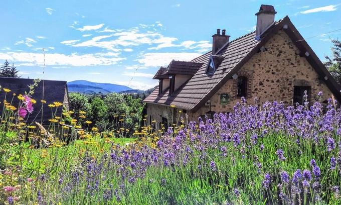 La Grande-Verriere Casa | Vrbo Property