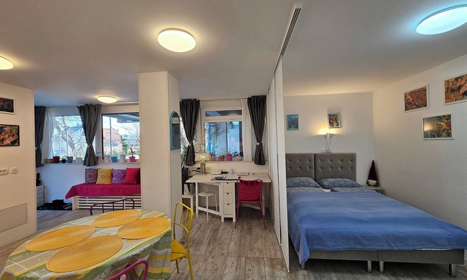 Siska District Apartamento | Bolero B Tour As / Modern and comfortable studio with WiFi and AC in Ljubljana