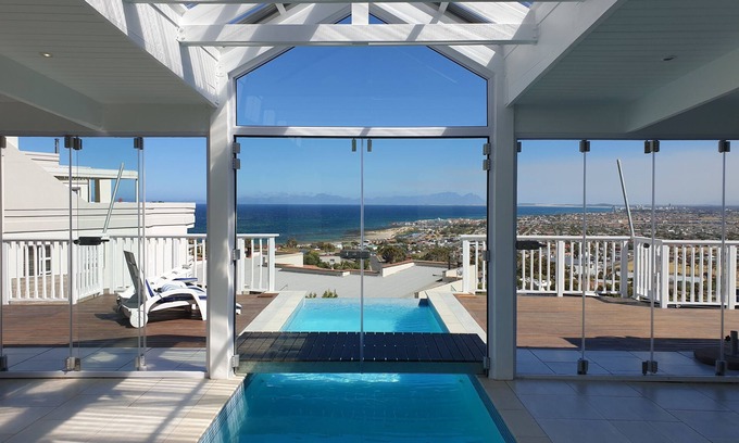 Mountainside Casa | 'Bolusii' 6 En-suite Bedroom Beach House with Indoor Pool & Sea View