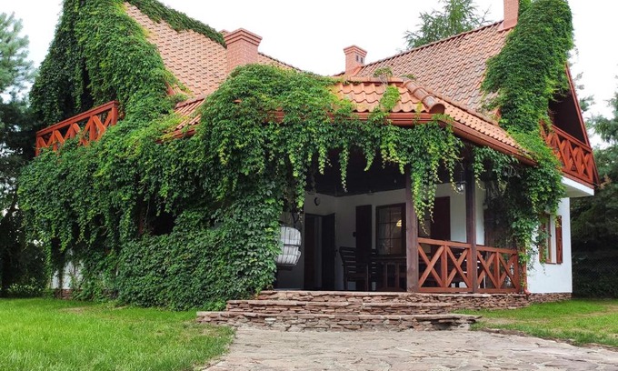 Kozin Villa | Bon Turystyczny - Willa Lichaczówka