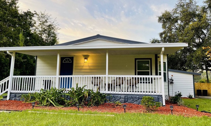 Lake City Casa | Bonita - A beautiful brand new cottage 2 miles away from town