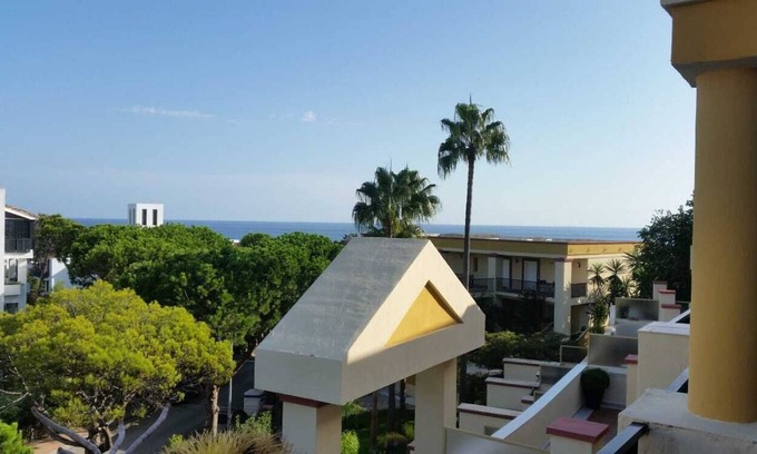 Nikki Beach Apartamento | Marbella beachfront apartment Romana Playa Elviria
