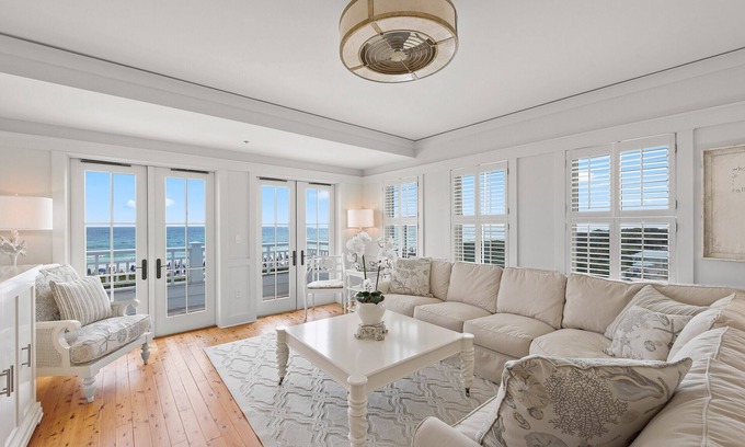 Gulf District Condominio | Book a Summer Getaway! Beachside #22 - Gulf Front in Watercolor! 2 Large Gulf-front Balconies!
