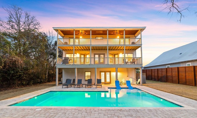 Gulfview Heights Casa | Book a Fall Getaway Today! Private Pool! 6 Adult Bikes! 30A Beaches!