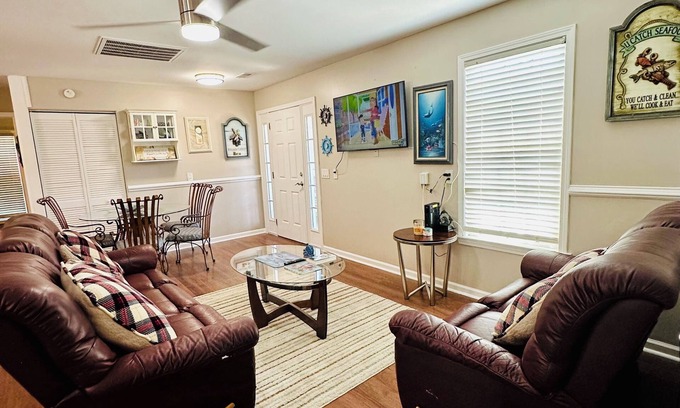 Sea Breeze Cabaña | Book Fast! Top-Rated 5★ Cottage Near Carolina Beach—Private, Peaceful, Perfect