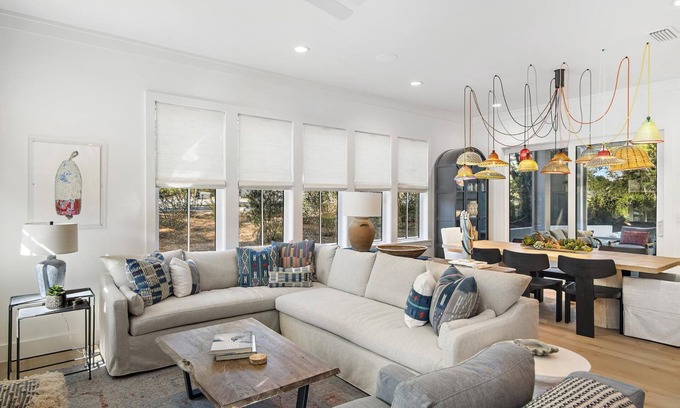 Lakeside at Blue Mountain Beach Casa | Book Now for Fall Stays! Le Tiki - Screened in Porch! Community Pool! Game Room!