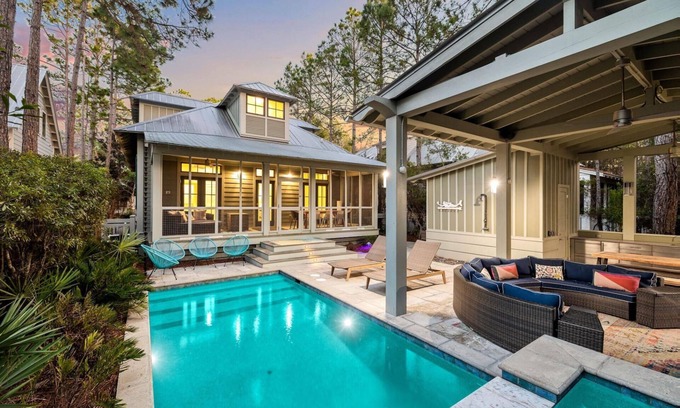 Forest District Casa | Book Now for Fall Stays! Private Pool and Sitting Spa! Community Amenities! 4 Adult Bikes!