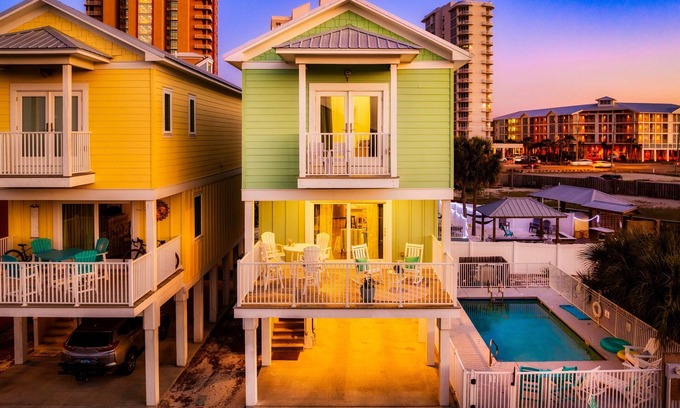 Gulf Shores Casa | Pet-Friendly Family Retreat! Short Walk to Beach!