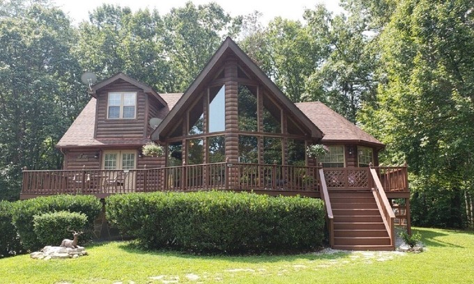 Spencer Cabina | NUEVO ALQUILER! ¡HERMOSO TAKODA "AMIGOSO PARA TODOS" CABIN-3B-2B POR FCF PARK!