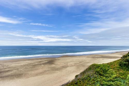 Gleneden Beach Casa | Boone Family Retreat