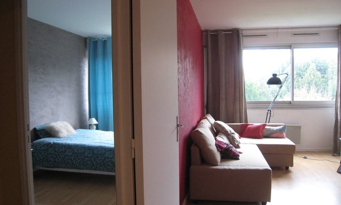 Grand Parc-Paul Doumer Apartamento | centro de Burdeos T2 muy tranquila con vistas al parque con estacionamiento privado y ascensor