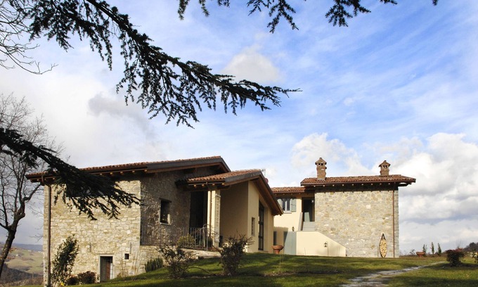 Lizzano in Belvedere Casa | Borgo Pianello