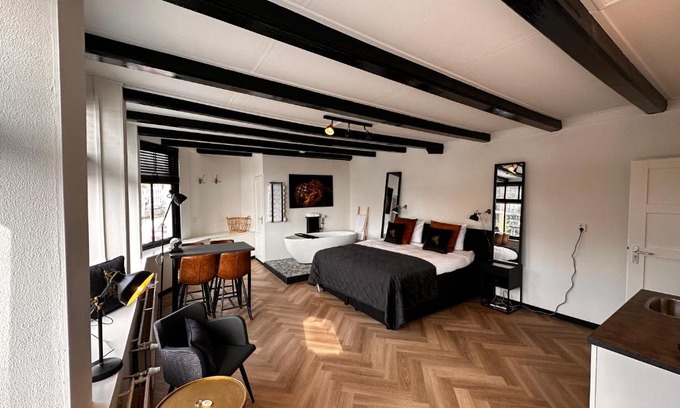 Zwolle City Centre Cama Y Desayuno | Borrel & Bed Onder zeil