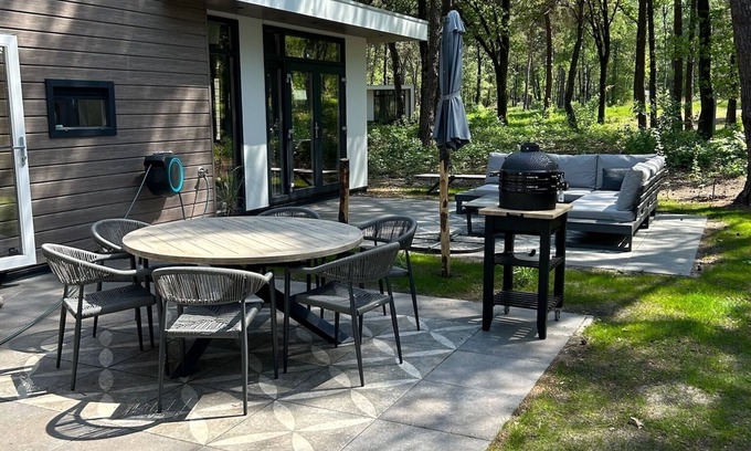 Municipality of Hellendoorn Chalet De Esquí | Bos Chalet Hellendoorn with Hot tub