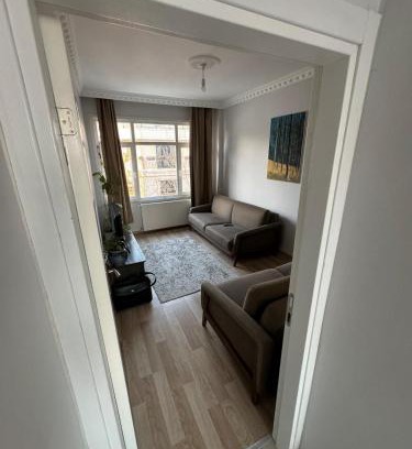 Emin Sinan Apartamento | Bosphorus View and Cozy House!