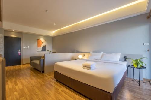 Khlong Toei Hotel | Boss Mansion