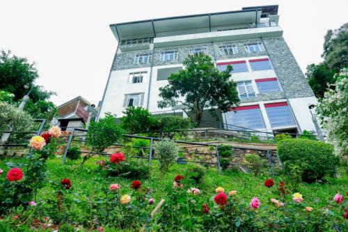 Kandy Cama Y Desayuno | BOUGAIN VILLA Luxury "HOME STAY" In Kandy