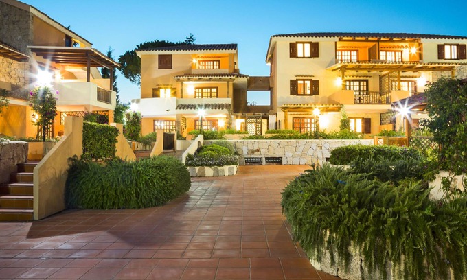 Porto Cervo Apartamento | Bougainvillae Trilo by Interhome