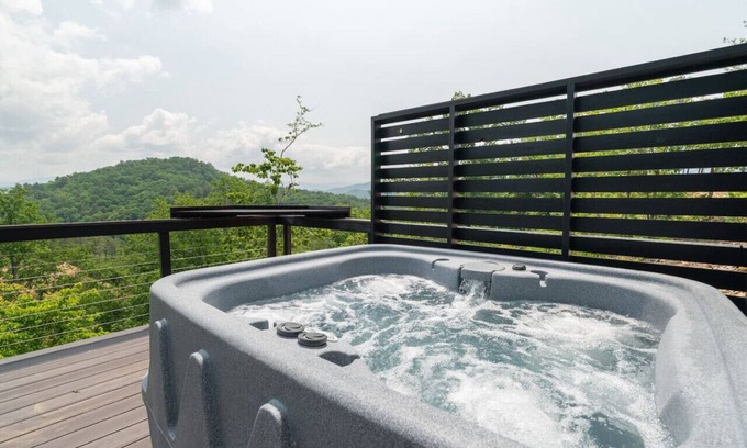 Townsend Casa | Boujee Bear Glamping Dome