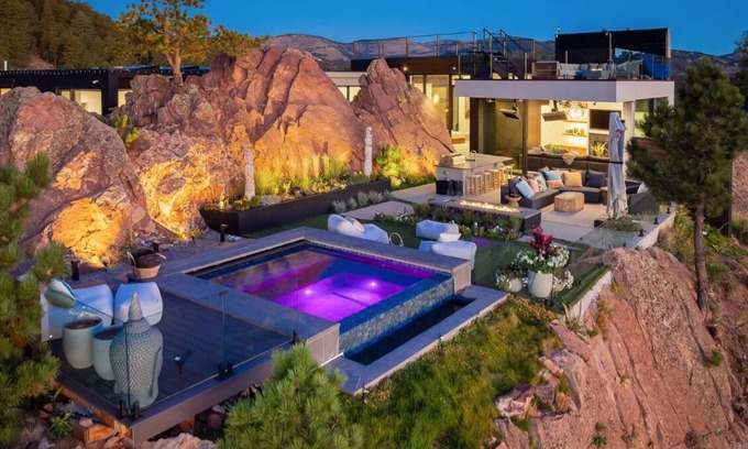 Pine Brook Hill Casa | Boulder Flatirons Mansion