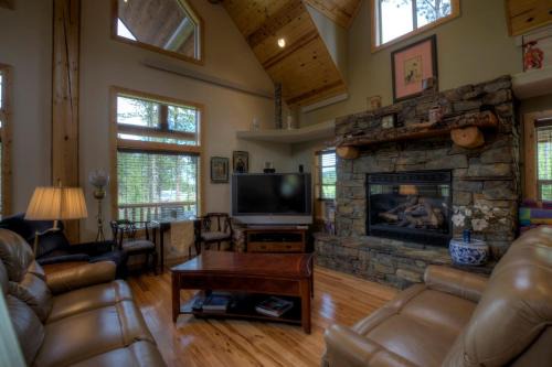 Lead Casa | Boulder Ridge Lodge