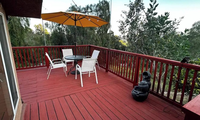 Canoga Park Casa | Boulders Views,Patio, peaceful No taxes added area